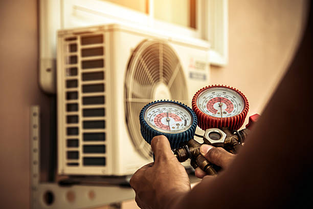 Professional Hvac Maintenance technician working in Coram, NY